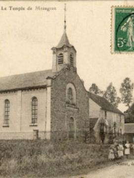 Carte postale représentant le Temple de Mazagran, à proximité de Rebais en Seine-et-Marne