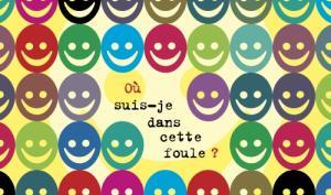 Pochette du CD intitulé : Où suis-je dans cette foule ?, sur un fond à dominante jaune, des smileys de toutes les couleurs.