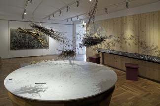 L'Atelier, est un espace de créativité, en lien avec l'exposition temporaire en cours,
