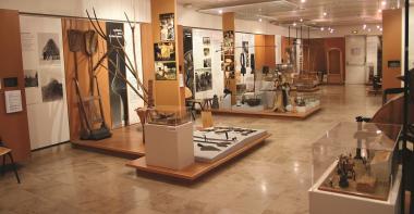 L'intérieur du musée de la Seine-et-Marne, le rez-de chaussée, espace agriculture et artisanat villageois