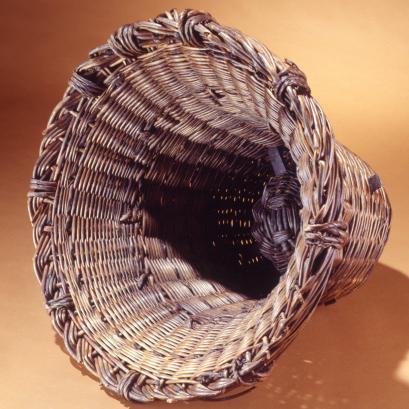 Panier à charbon en vannerie d'osier, des collections du musée de la Seine-et-Marne